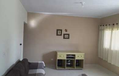 Imagem: A casa possui 2 Dormitórios, 1 Banheiro, 70m² de Área e