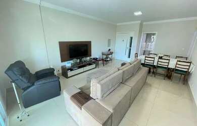 Imagem: O apartamento possui 4 Dormitórios, 5 Banheiros, 2 Vagas na