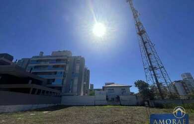 Imagem: O terreno possui 660m² de Área e está localizado em Jurerê