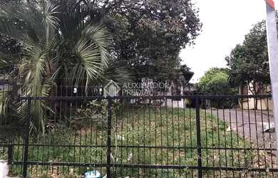 Imagem: O terreno possui 110m² de Área e está localizado em Universitário