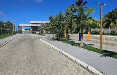 Imagem: O terreno possui 215m² de Área e está localizado em Zona