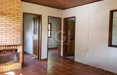 Imagem 8: Casa em Porto Alegre, no bairro Hípica, com 2 dormitório s , e 2 banheiros,...