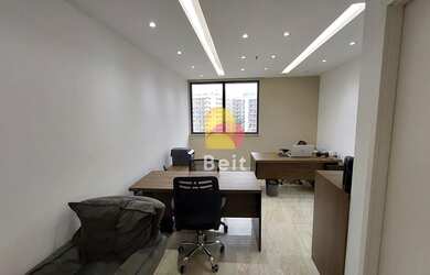 Imagem: O depósito possui 1 Vaga na garagem, 22m² de Área e está