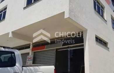 Imagem: O depósito possui 5 Vagas na garagem, 210m² de Área e está