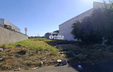 Imagem 2: Terreno disponível para venda no bairro Novo Mundo em Uberlândia-MG
