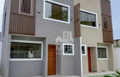 Imagem: A casa possui 2 Dormitórios, 3 Banheiros, 1 Vaga na garagem