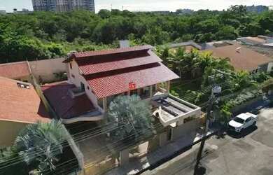 Imagem 11: Condomínio Aristocrático, Casa Duplex com 5 Suítes + Escritórios, Espaço Gourmet, Piscina