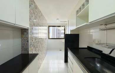 Imagem: O apartamento possui 2 Dormitórios, 2 Banheiros, 1 Vaga na