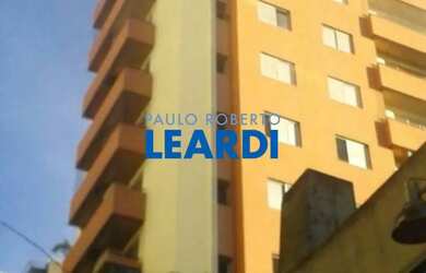 Imagem: O apartamento possui 2 Dormitórios, 3 Banheiros, 4 Vagas na