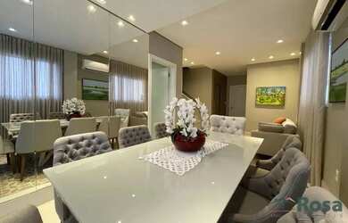 Imagem: A casa possui 3 Dormitórios, 4 Banheiros, 2 Vagas na garagem