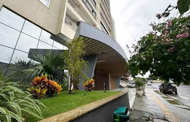 Imagem: O apartamento possui 3 Dormitórios, 3 Banheiros, 2 Vagas na