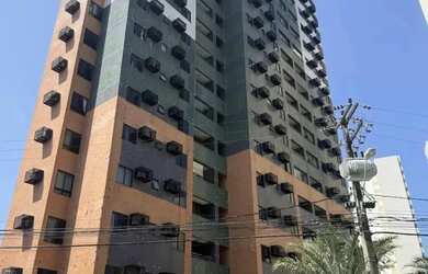 Imagem: O apartamento possui 3 Dormitórios, 2 Banheiros, 2 Vagas na