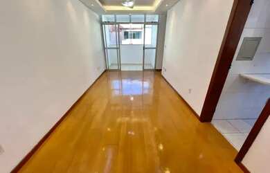 Imagem: O apartamento possui 2 Dormitórios, 1 Banheiro, 2 Vagas na