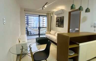 Imagem: O apartamento possui 1 Dormitório, 1 Banheiro, 1 Vaga na garagem