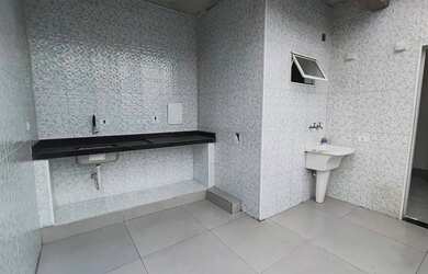 Imagem: A casa possui 2 Dormitórios, 1 Banheiro, 1 Vaga na garagem