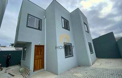 Imagem: A casa possui 3 Dormitórios, 1 Banheiro, 1 Vaga na garagem