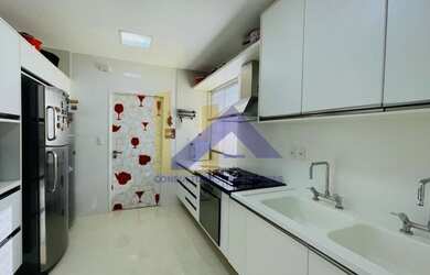 Imagem 14: AP SUPER LUXO a uma quadra OLIVIA FLORES