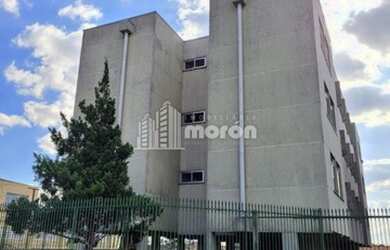 Imagem: O apartamento possui 3 Dormitórios, 1 Banheiro, 1 Vaga na garagem