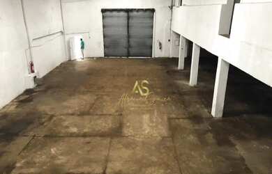 Imagem: O depósito possui 470m² de Área e está localizado em Paquetá