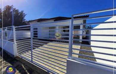 Imagem 2: Casa com APENAS 50 METROS DO MAR! Em Balneário Gaivota - SC