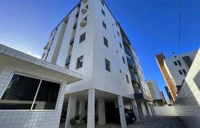 Imagem: O apartamento possui 3 Dormitórios, 1 Banheiro, 1 Vaga na garagem