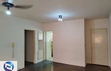 Imagem: O apartamento possui 3 Dormitórios, 2 Banheiros, 1 Vaga na