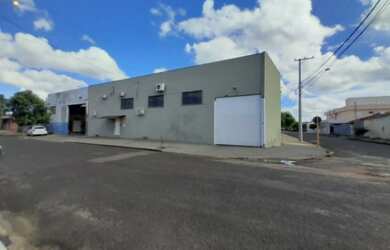 Imagem 1: Galpão/Depósito/Armazém para aluguel tem 900 metros quadrados em Jardim...