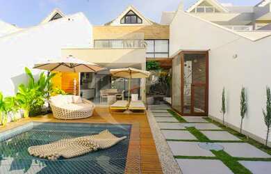 Imagem: A casa em condomínio possui 5 Dormitórios, 5 Banheiros, 2