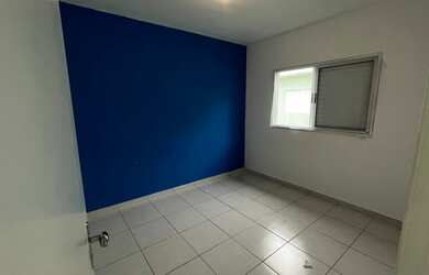 Imagem: A casa possui 2 Dormitórios, 1 Banheiro, 1 Vaga na garagem