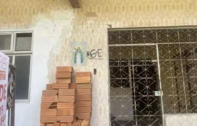 Imagem: A casa possui 3 Dormitórios, 1 Banheiro, 120m² de Área e