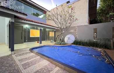 Imagem: A casa possui 2 Dormitórios, 4 Banheiros, 4 Vagas na garagem