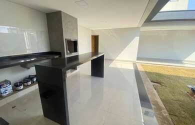 Imagem 7: Casa para Venda - Novo Mundo, Uberlândia - 182m², 4 vagas