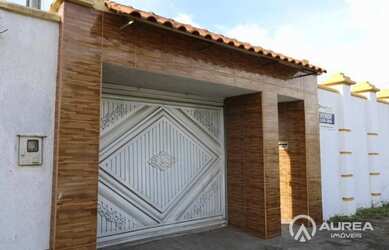 Imagem: A casa à venda possui 5 Dormitórios, 5 Banheiros, 5 Vagas