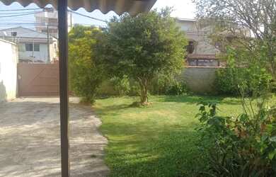 Imagem: A casa possui 2 Dormitórios, 2 Banheiros, 1 Vaga na garagem