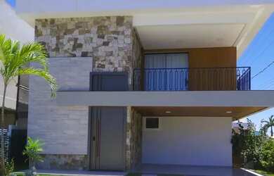 Imagem: A casa em condomínio possui 5 Dormitórios, 5 Banheiros, 4