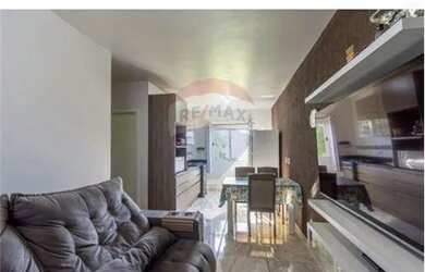 Imagem: O apartamento possui 2 Dormitórios, 1 Banheiro, 1 Vaga na garagem