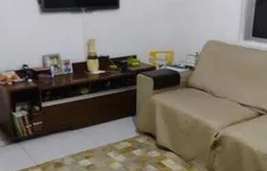 Imagem: O apartamento possui 2 Dormitórios, 1 Banheiro e está localizado