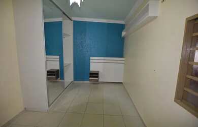 Imagem: A casa possui 3 Dormitórios, 3 Banheiros, 2 Vagas na garagem