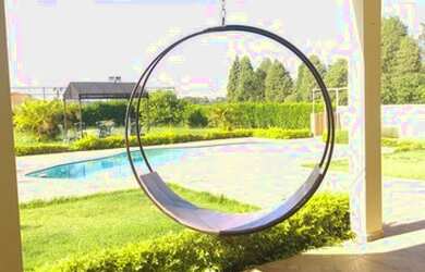 Imagem: A casa em condomínio possui 4 Dormitórios, 4 Banheiros, 4