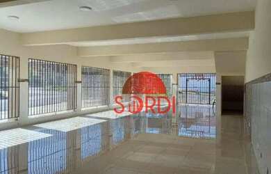 Imagem: O depósito possui 5 Vagas na garagem, 420m² de Área e está