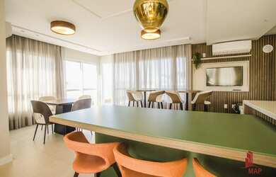 Imagem: O apartamento possui 2 Dormitórios, 2 Banheiros, 2 Vagas na