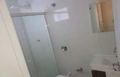 Imagem: A casa possui 3 Dormitórios, 3 Banheiros, 3 Vagas na garagem