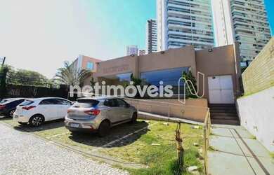 Imagem: O depósito possui 5 Vagas na garagem, 350m² de Área e está