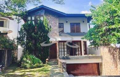 Imagem: A casa em condomínio possui 4 Dormitórios, 5 Banheiros, 4