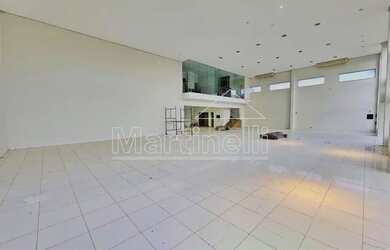 Imagem: O depósito possui 5 Vagas na garagem e 481m² de Área e está