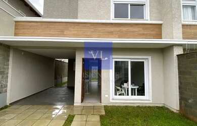 Imagem: A casa possui 3 Dormitórios, 3 Banheiros, 2 Vagas na garagem