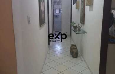 Imagem 14: Casa com 5 cômodos, sendo na casa principal, uma suite com closet, duas...