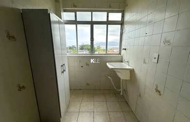 Imagem 9: Apartamento 02 dormitórios, semi mobiliado, vista mar, no bairro Capoeiras,...