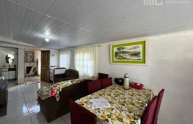 Imagem 3: Duas casas em um terreno