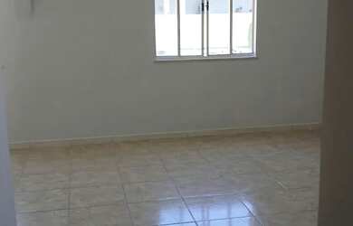 Imagem: A casa possui 3 Dormitórios, 2 Banheiros, 1 Vaga na garagem